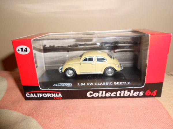 VOLKSWAGEN  CLASSIC BEETLE BEGE